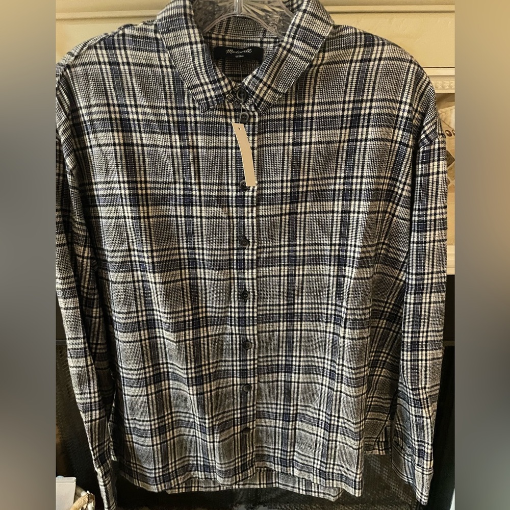 Madewell women’s flannel button-down shirt